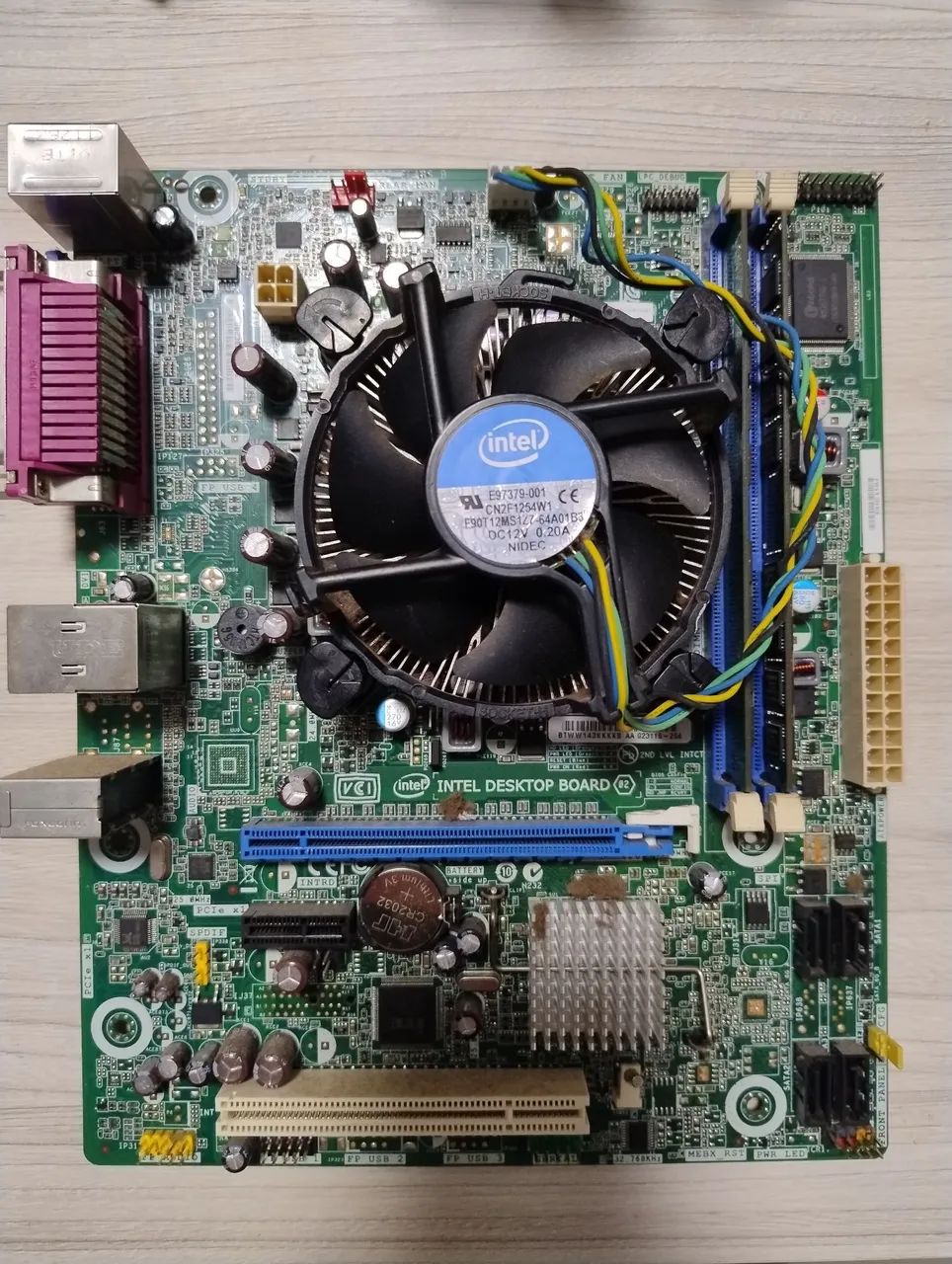 Intel® Desktop Board D915PBL Intel D915PBL (Battle Lake) - The Retro Web