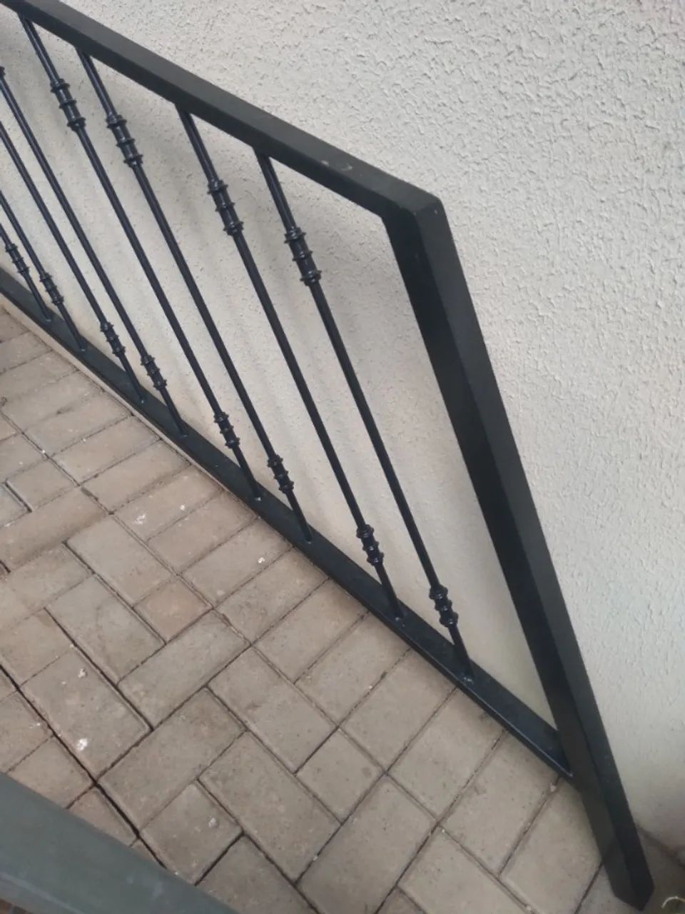Vendo corrimão  de escada  em ferro