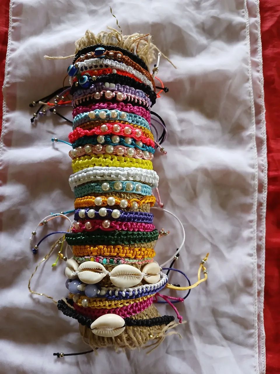 Pulseiras de macramê - Foto 2