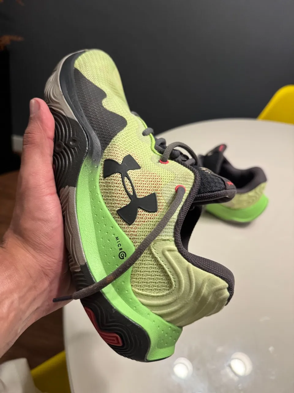Tênis Under Armour Buzzer