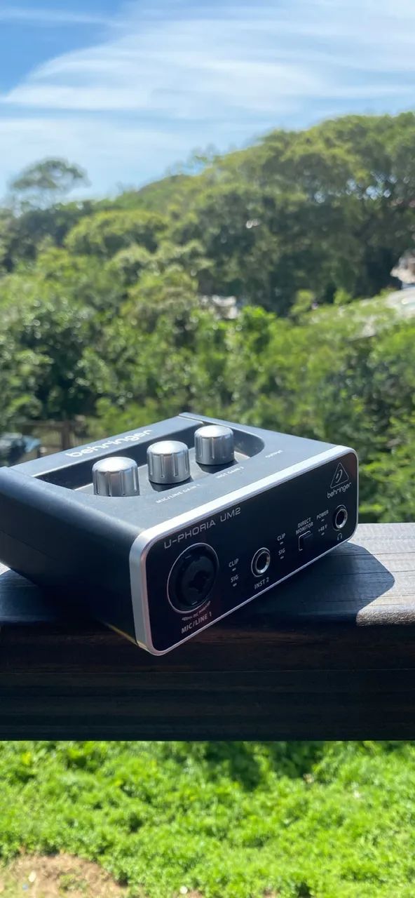 Behringer U-Phoria UM2 Black Audio Interface64303157926657121