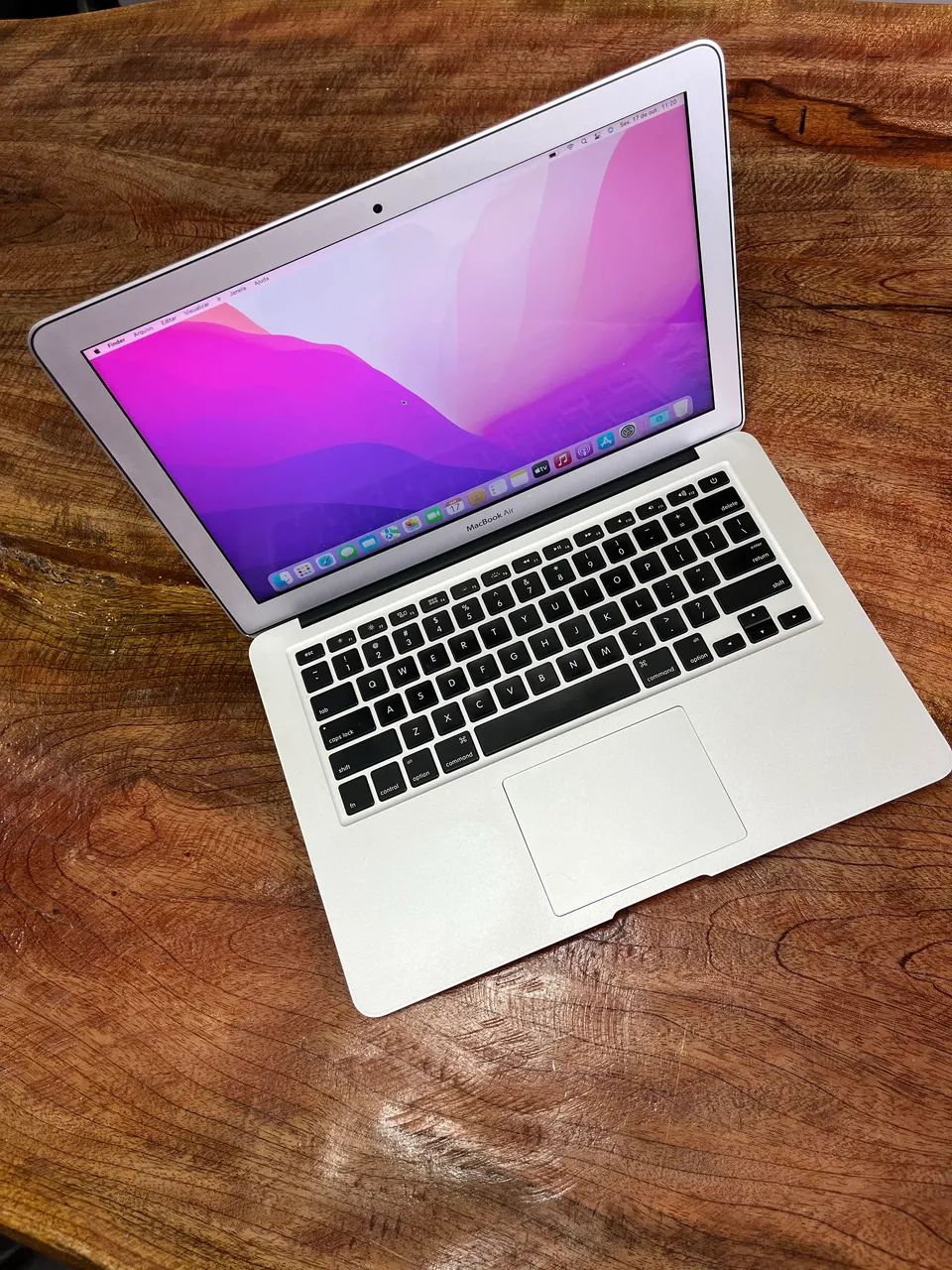 Apple MacBook Air 2017 (13.3インチ) Apple MacBook Air 13.3