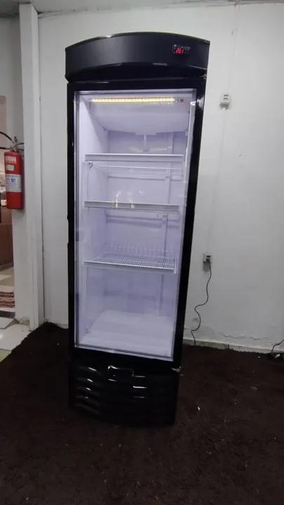 Cervejeira Usada toda Preta