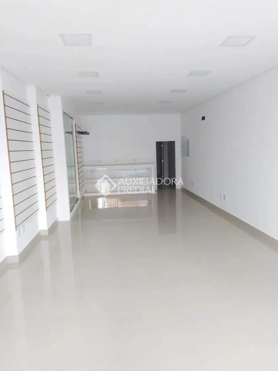 Sala Comercial a venda, Centro de Balneário Camboriú-SC