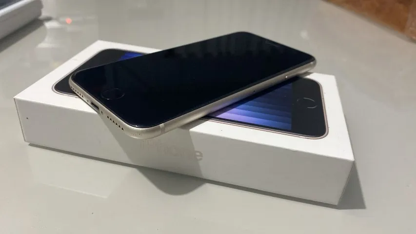 IPHONE SE 3ª GERAÇÃO COM BIONIC 15