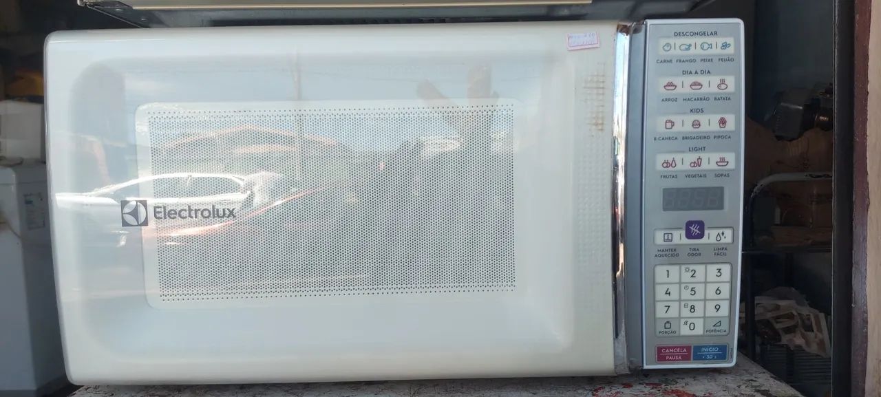 Vendo Micro-ondas Electrolux 110 volts 34 litros .