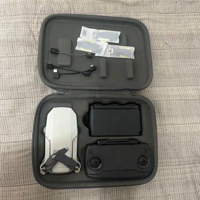 Combo Drone DJI Mavic Mini