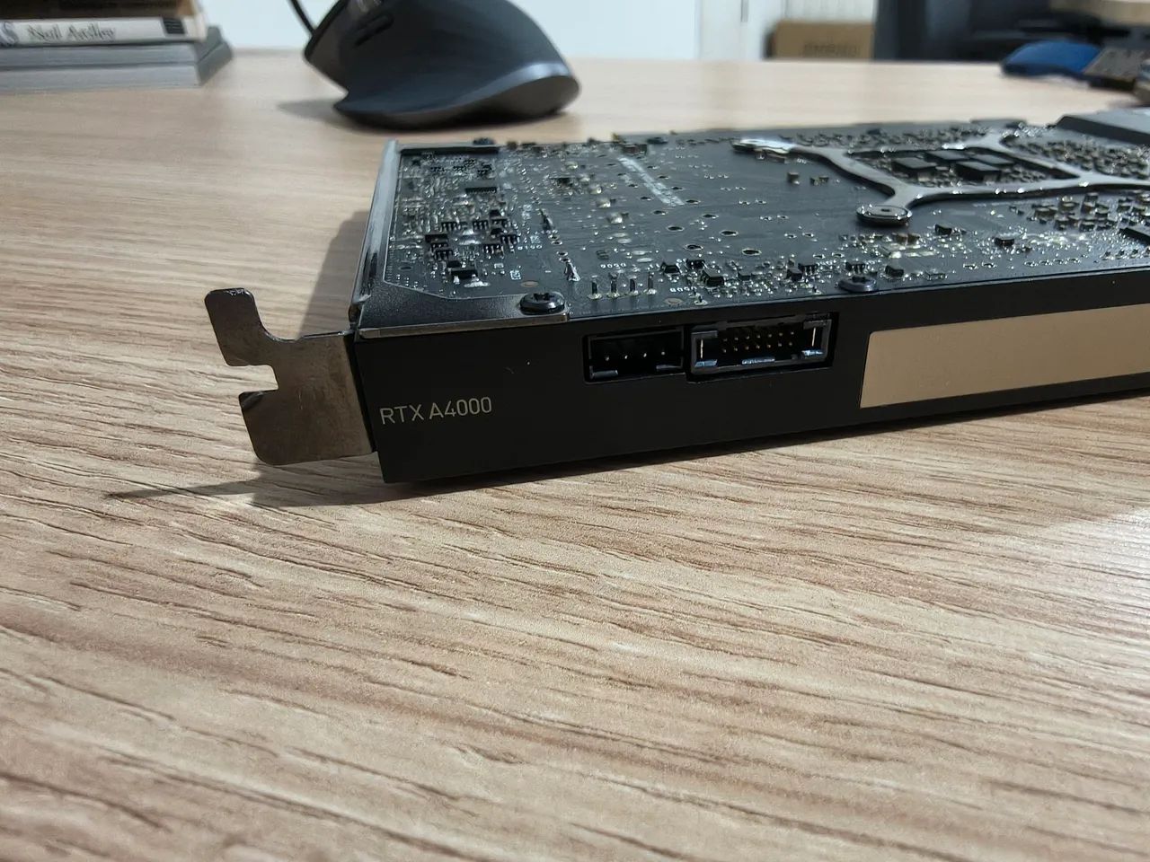 GPU Placa RTX A4000 16GB64296500599683120