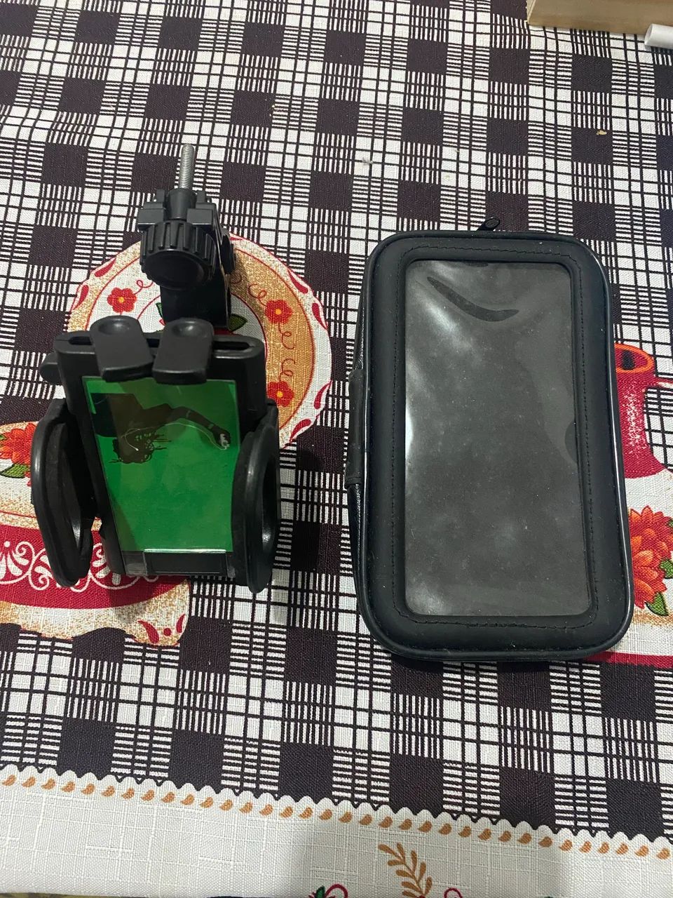 Suporte de celular e capa protetora - Foto 3