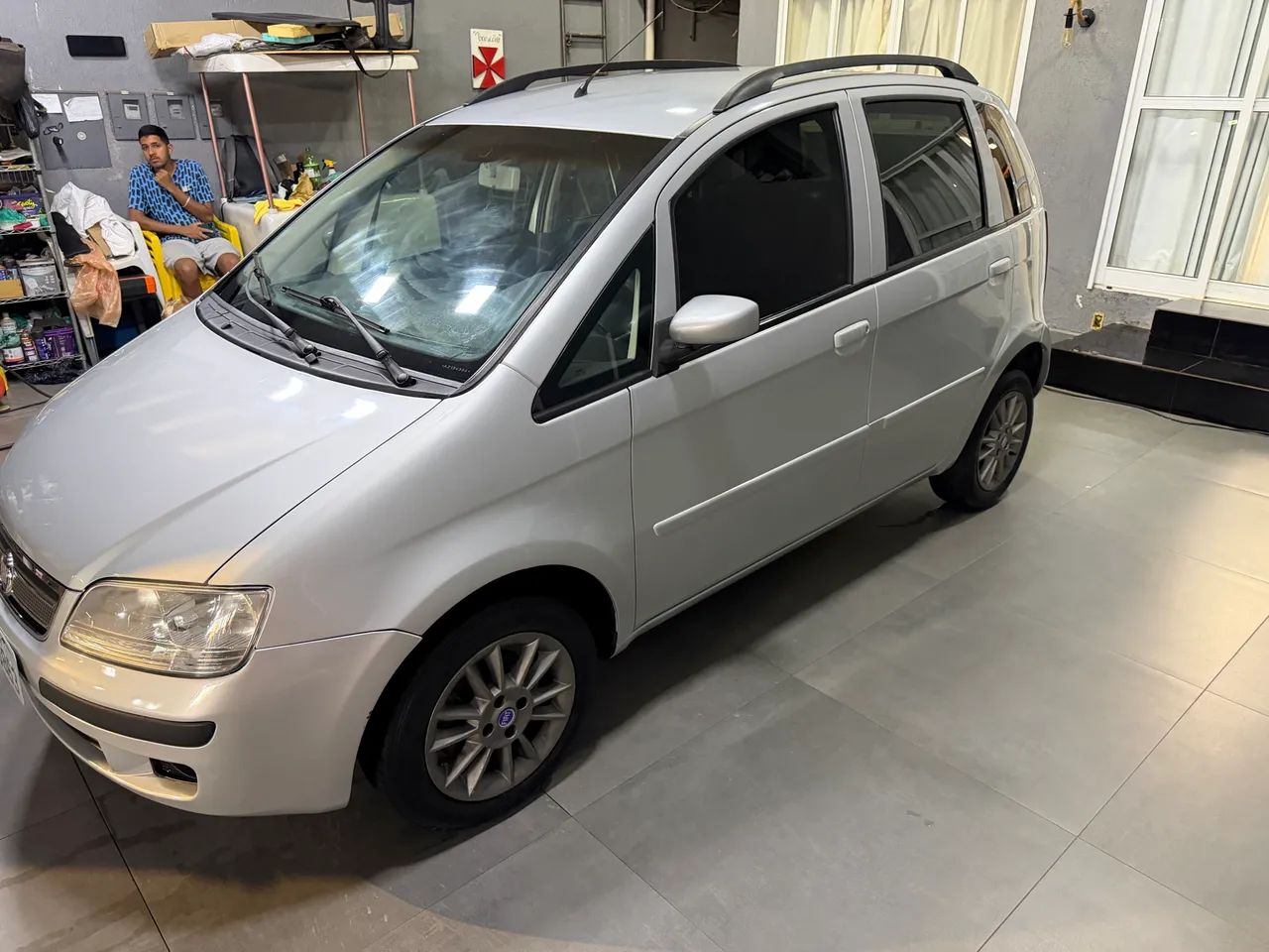 Fiat Idea ELX 1.4 MPI Fire Flex 8V 5P 2010 - Foto 4