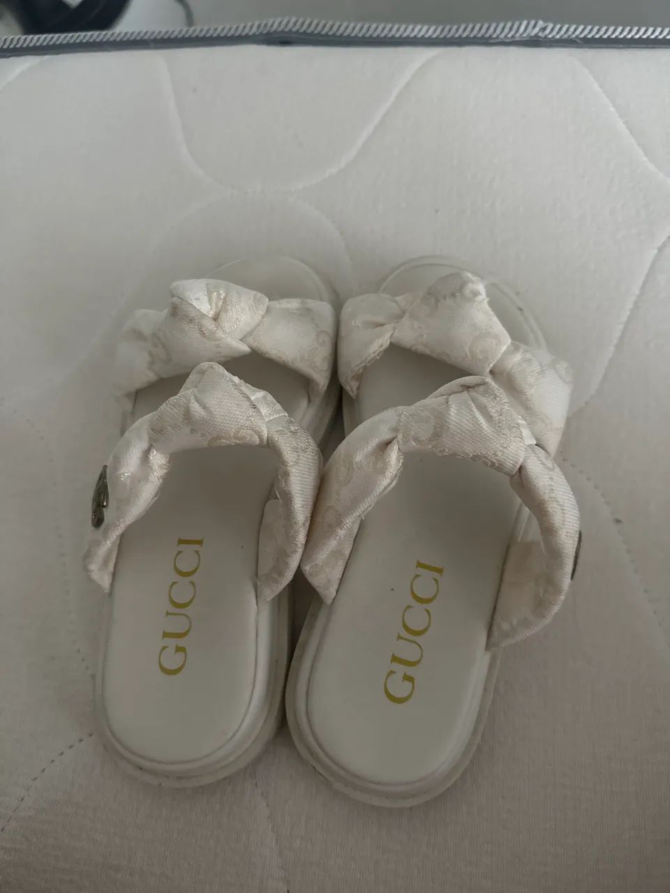 Sandália Gucci 