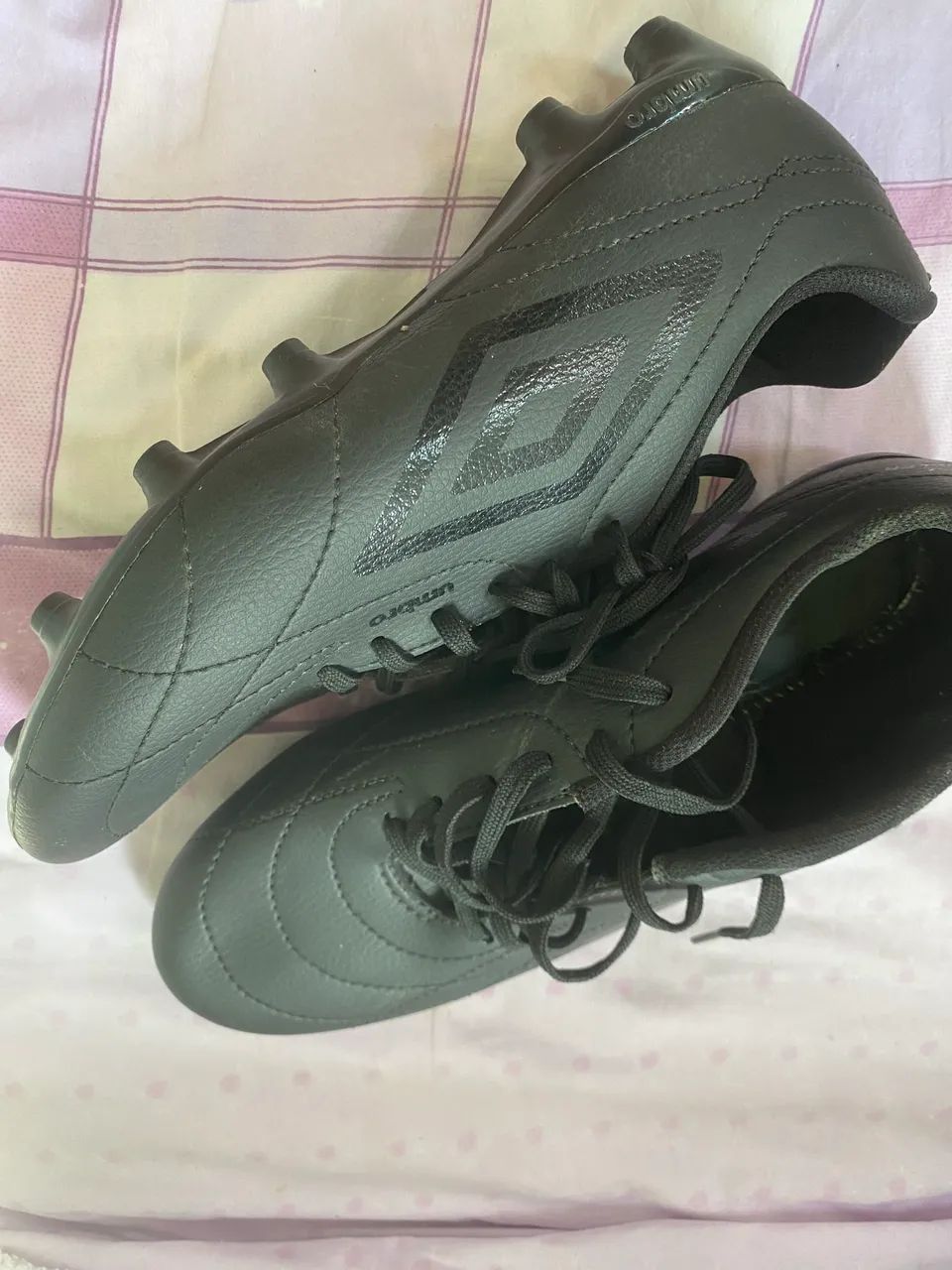 Chuteira umbro 