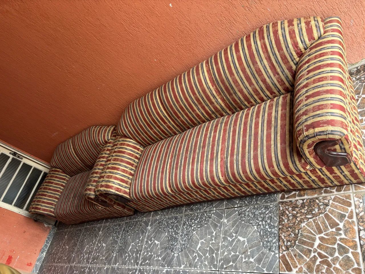 Sofá 2 e 3 lugares baratinho 439340411766722561