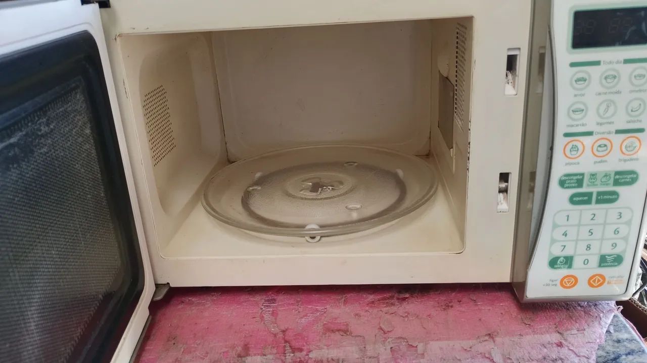 Microondas Brastemp 18 litros só 159 - Foto 3