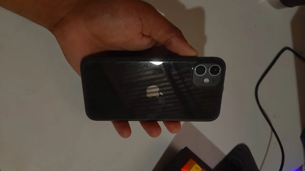 IPHONE 11 128GB PRETO - Foto 3