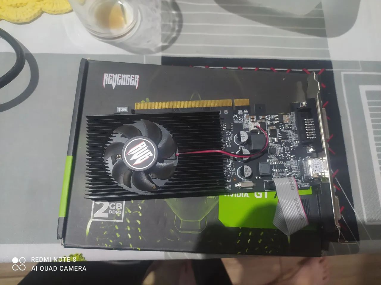 Placa de video GT705 ddr3 2gb