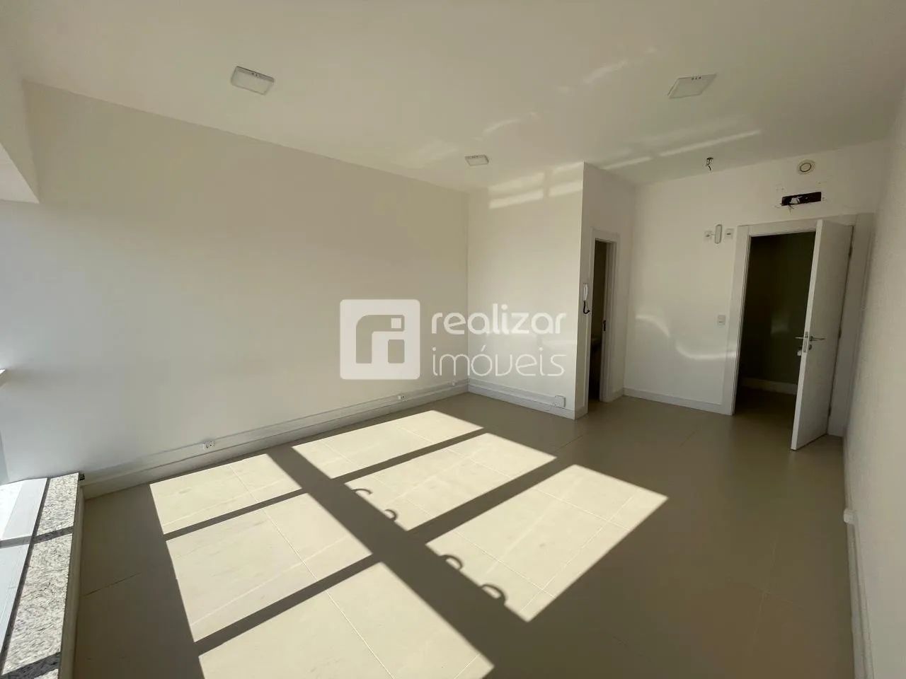 Sala comercial no bairro Estreito, Florianópolis - Foto 5