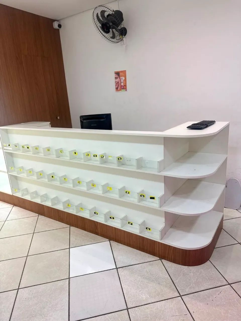 Balcão caixa 2,70mtrs - Foto 2