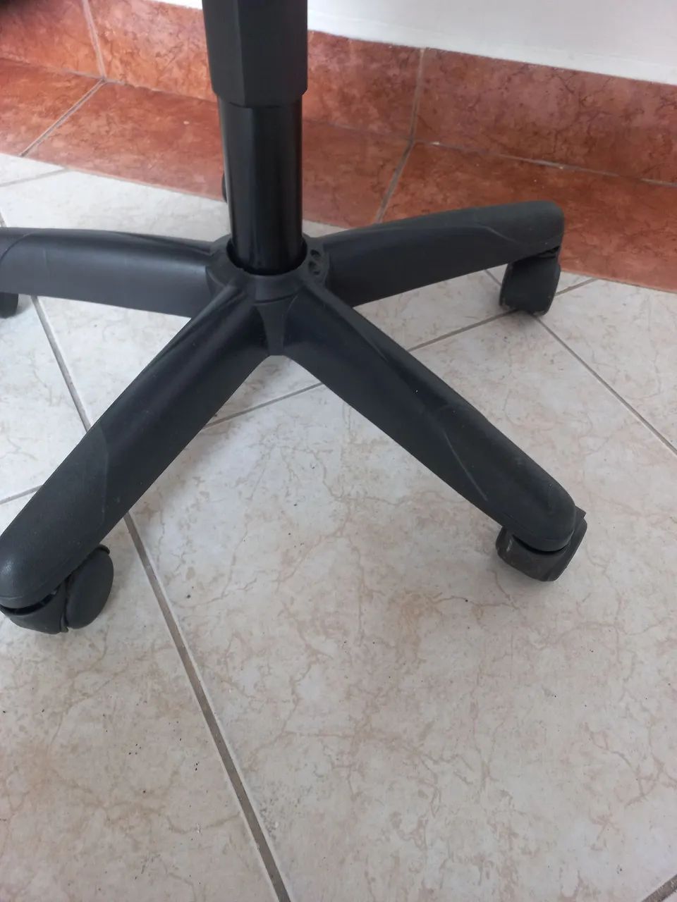 Cadeira de escritório  - Foto 5