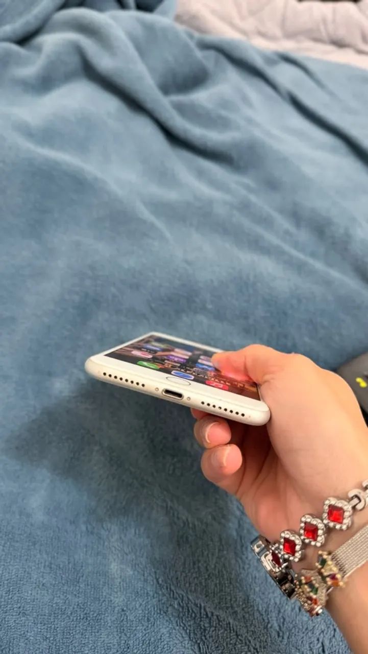 iPhone 7 Plus 32 GB dourado em ótimo estado  - Foto 4