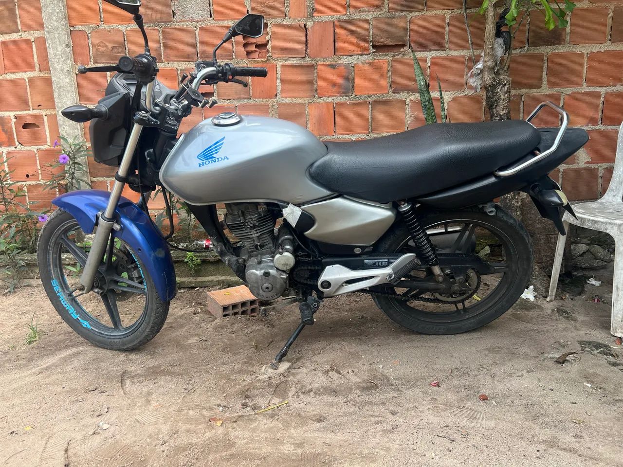 TITAN 125 ES - Foto 3