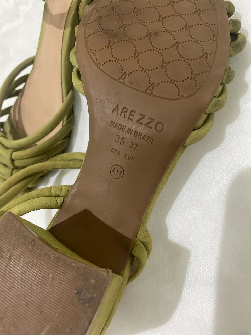 Sandália Arezzo linda e confortável  - Foto 3