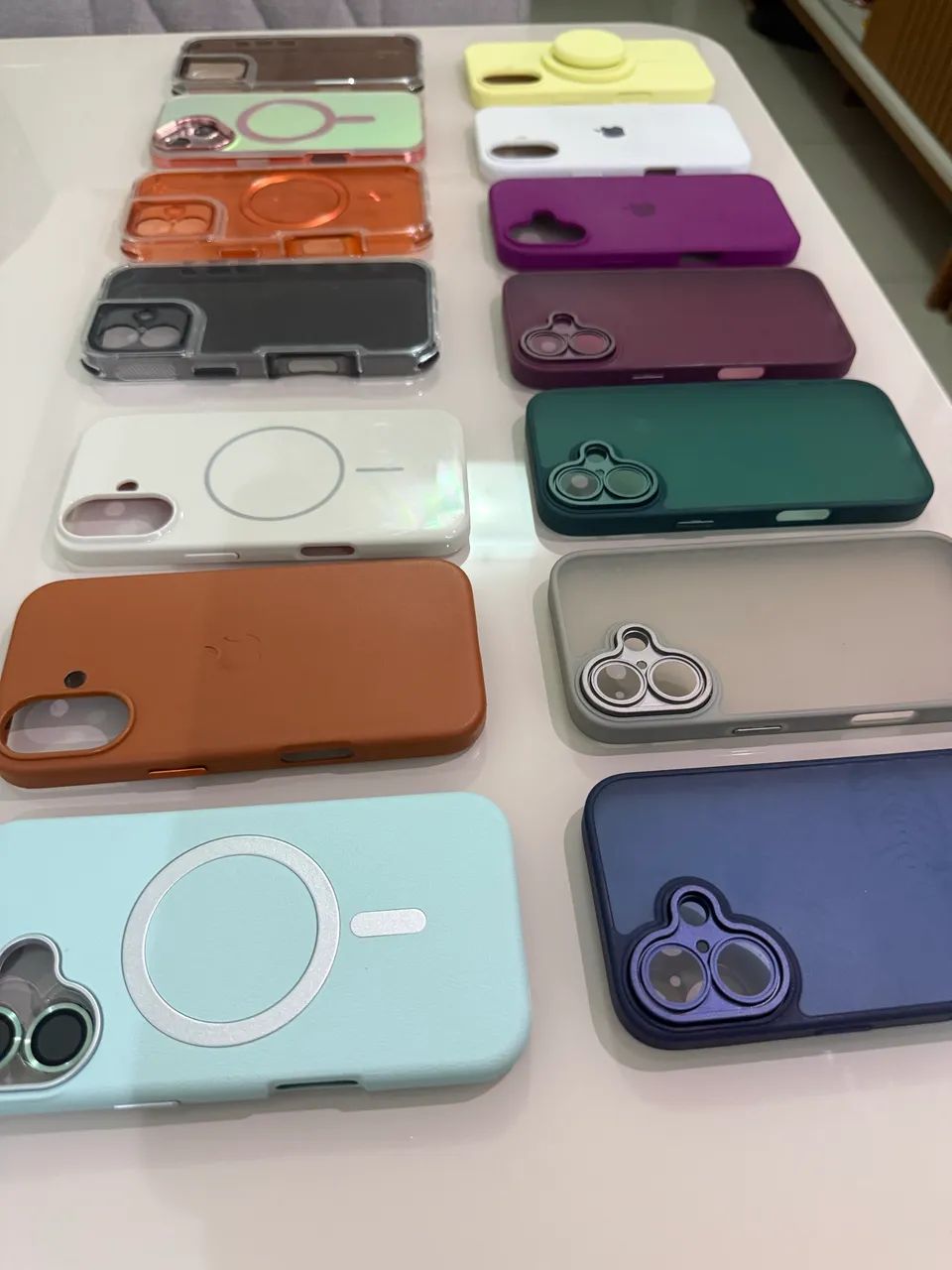 14 Cases de IPhone 16 - Foto 2