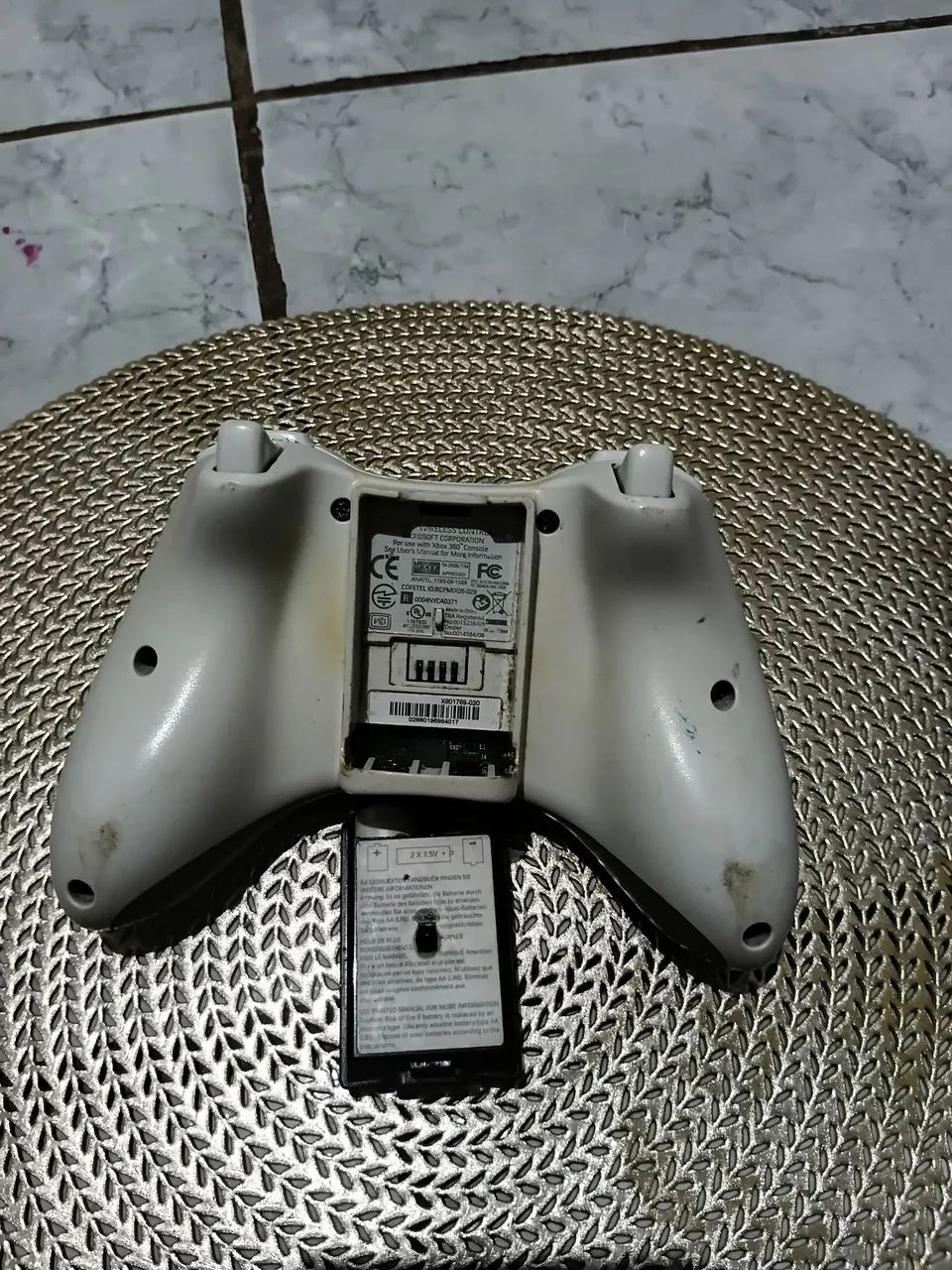 Um controle de Xbox 360 original  - Foto 3
