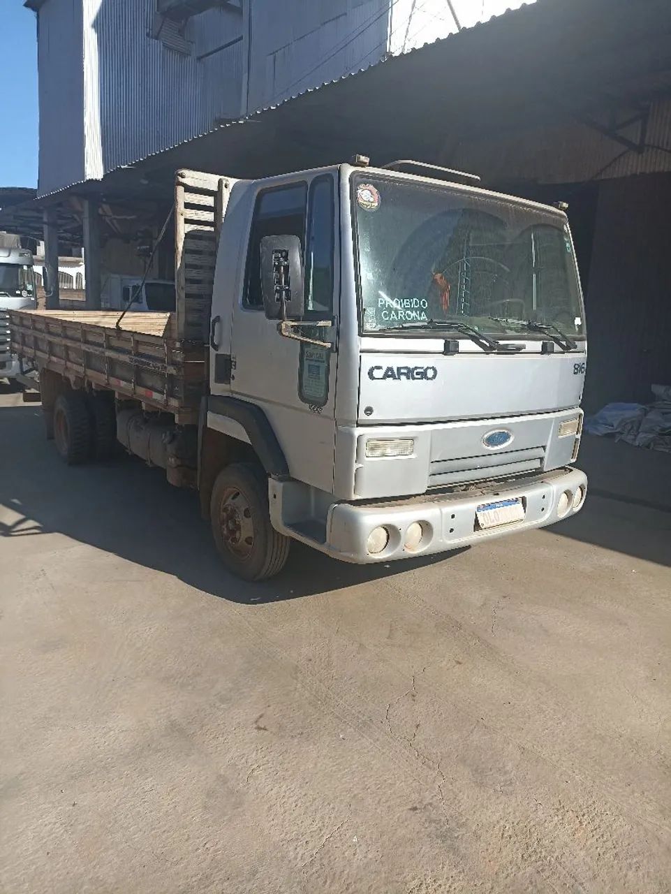 Cargo 816  - Foto 2