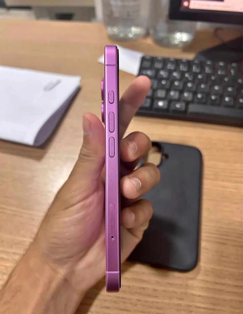 iPhone 16  - Foto 3