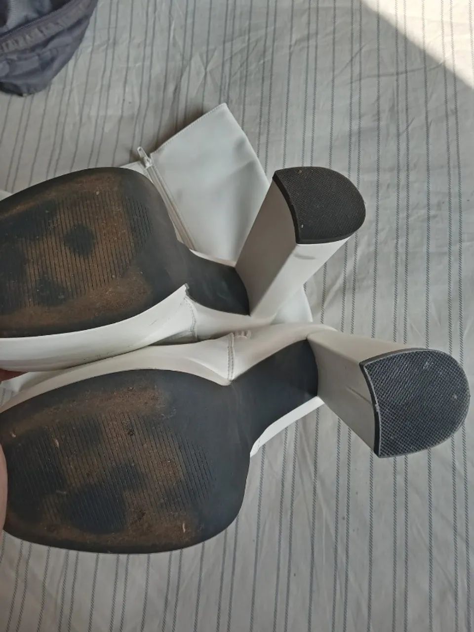 bota plataforma branca numero 42 - Foto 4