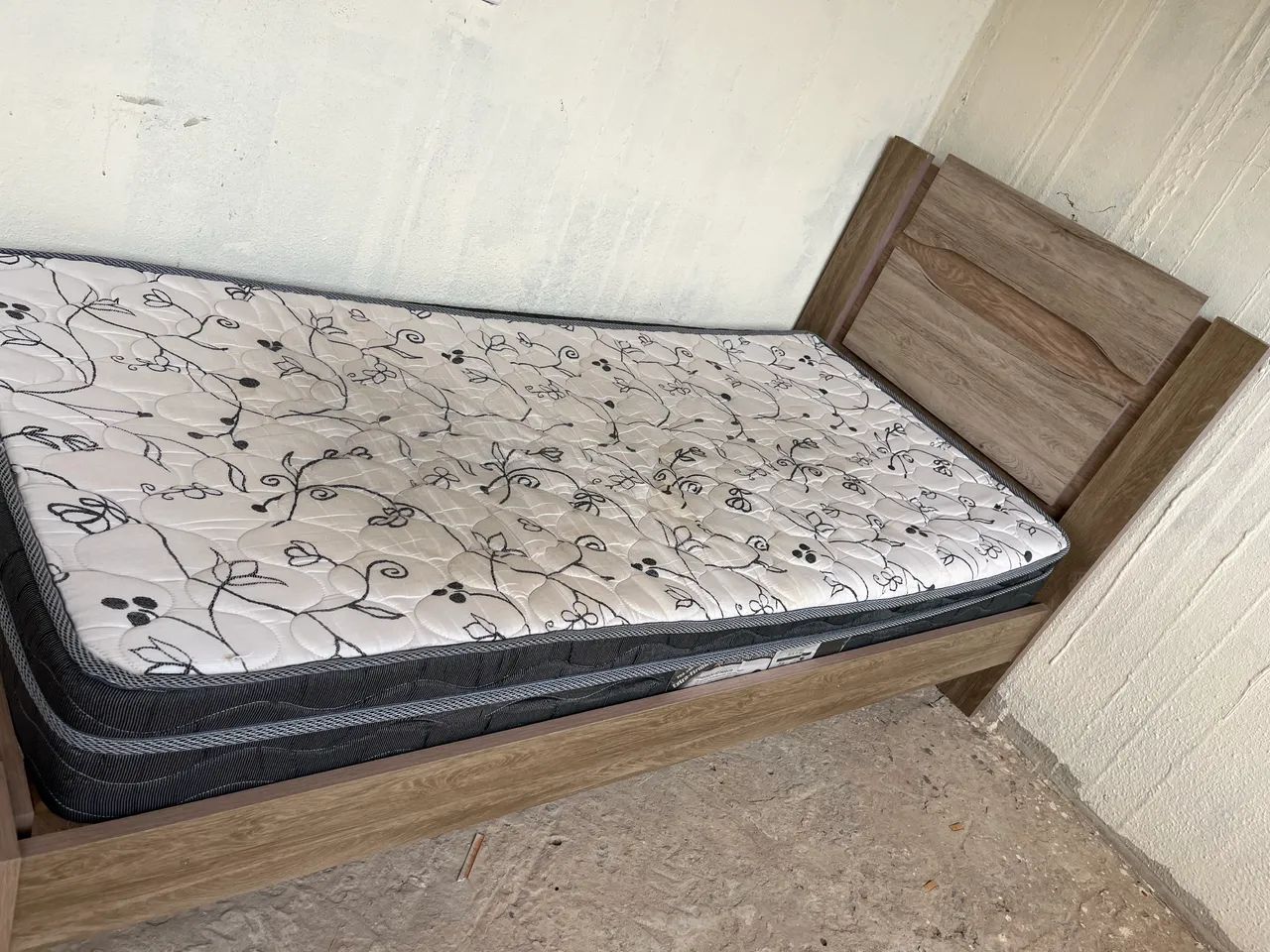 Cama de solteiro com colchão  - Foto 3