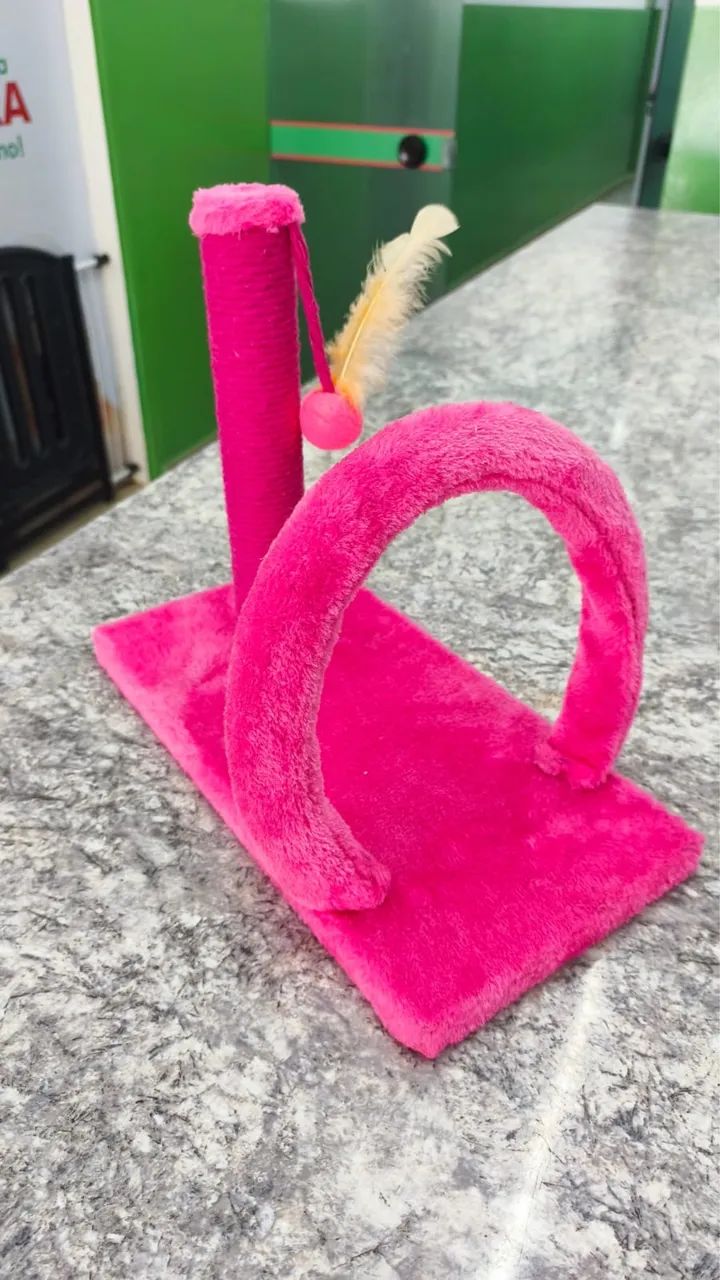 Diversos modelos de arranhadores para gatos