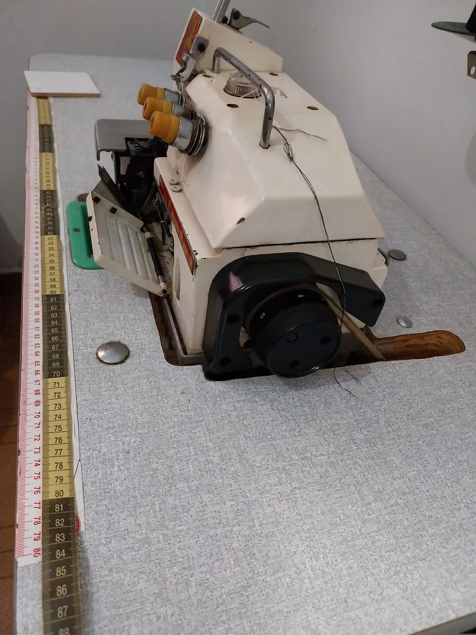 Vendo máquina industrial Overlok .