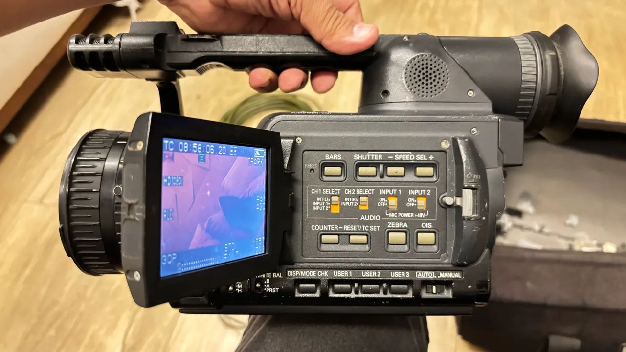 Câmera Panasonic AG-HVX200AP - Câmeras e Filmadoras - Riacho Fundo
