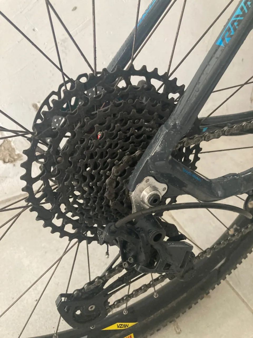 Bicicleta MT RAVA CAVE Tam L/19 - Foto 4