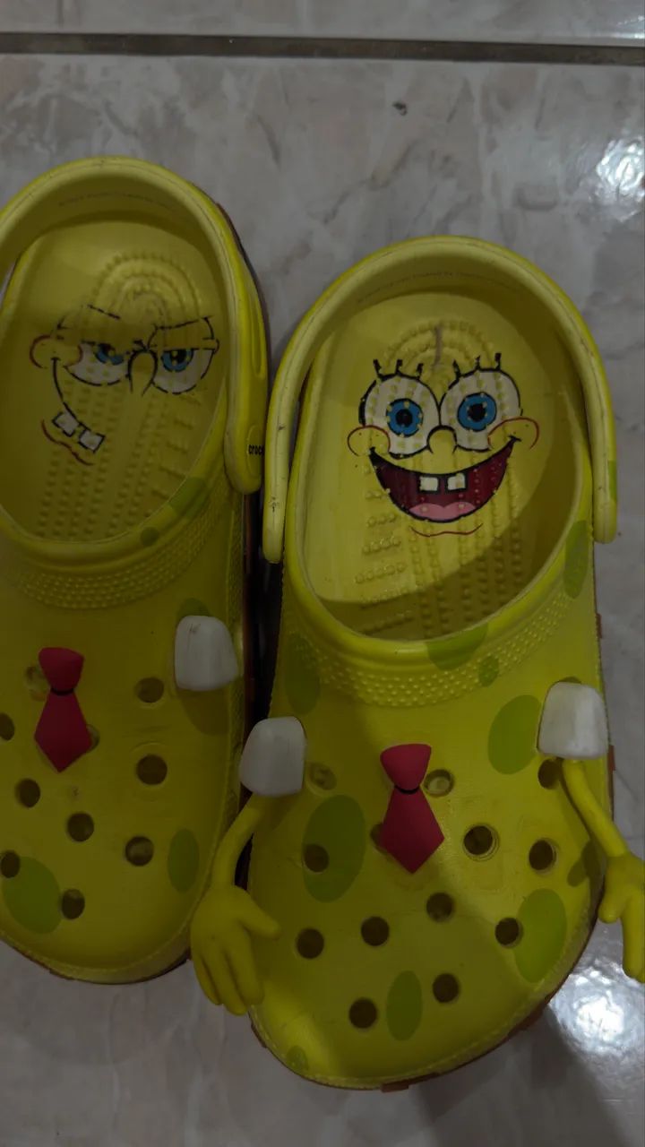 Crocs Bob Esponja Original - Edição Especial - Foto 2