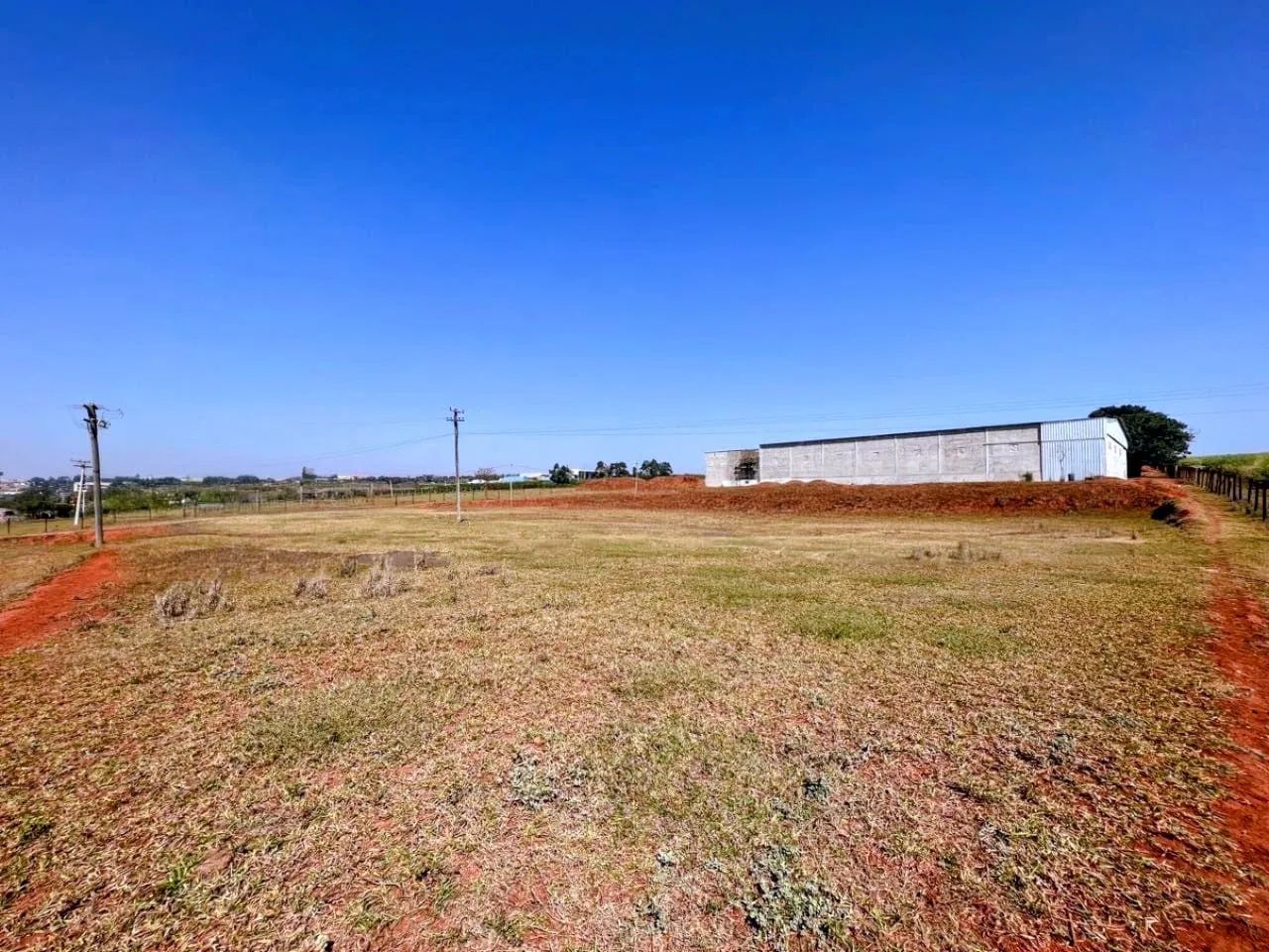 Aluga-se área comercial Cosmópolis  - Foto 3