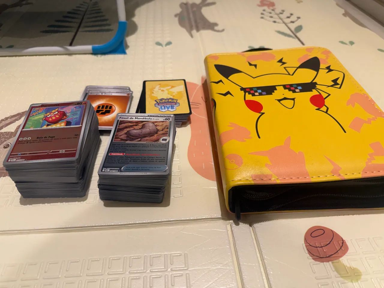 Pokemon TCG bulk + album