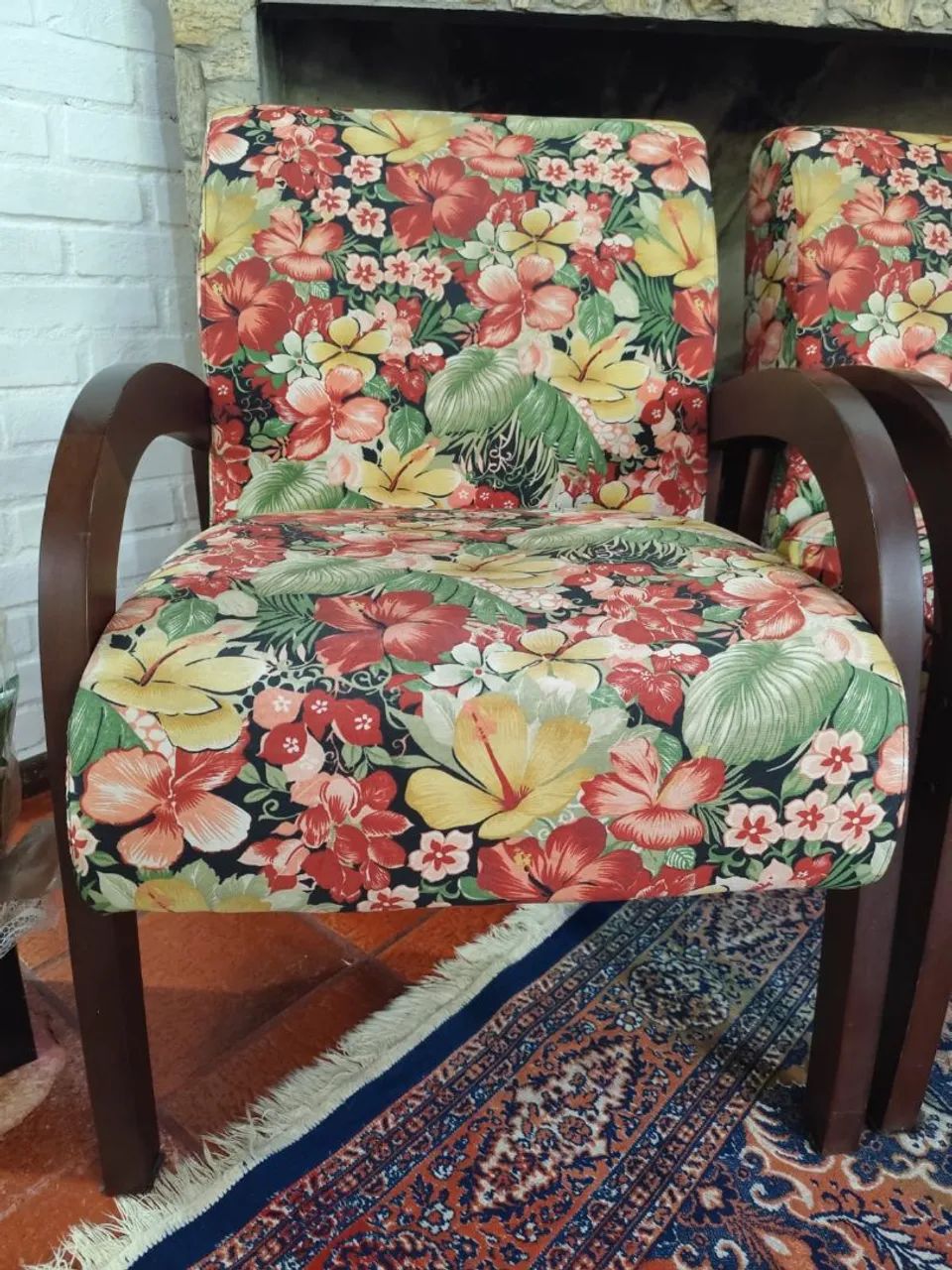 Poltronas 300 cada  - Foto 3