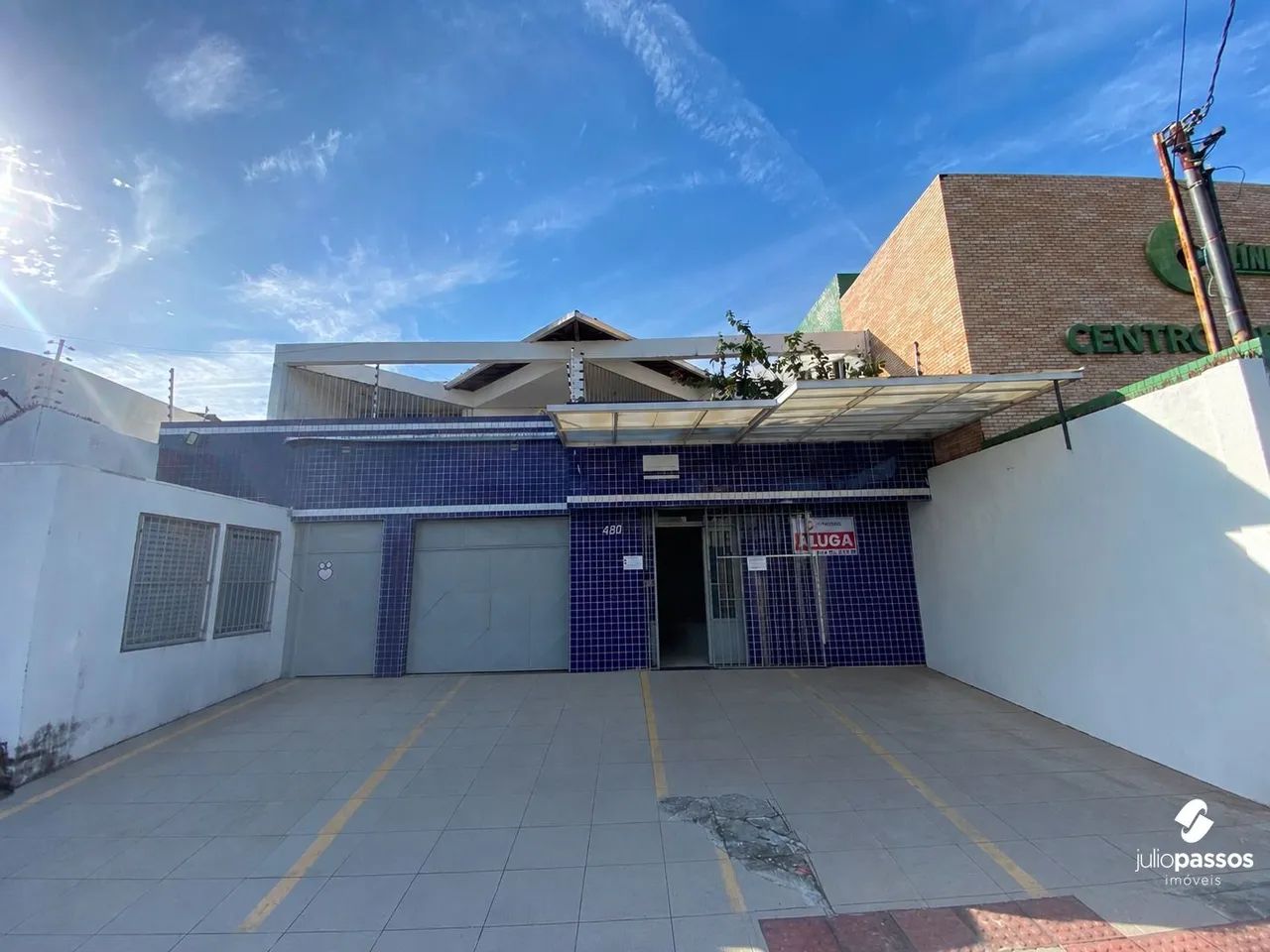 Prédio Comercial para Locação na Rua Construtor João Alves  Estrutura Completa
