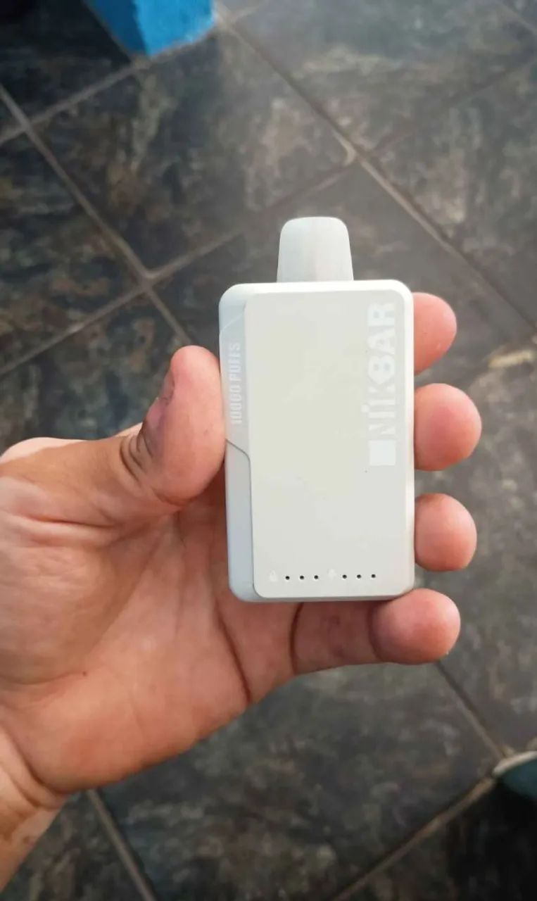 Celular branco que sai fumaça 10k! - Foto 2