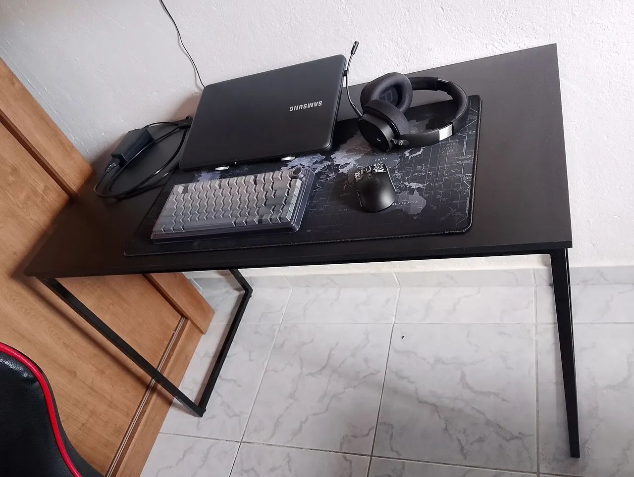 Mesa para notebook - Foto 2