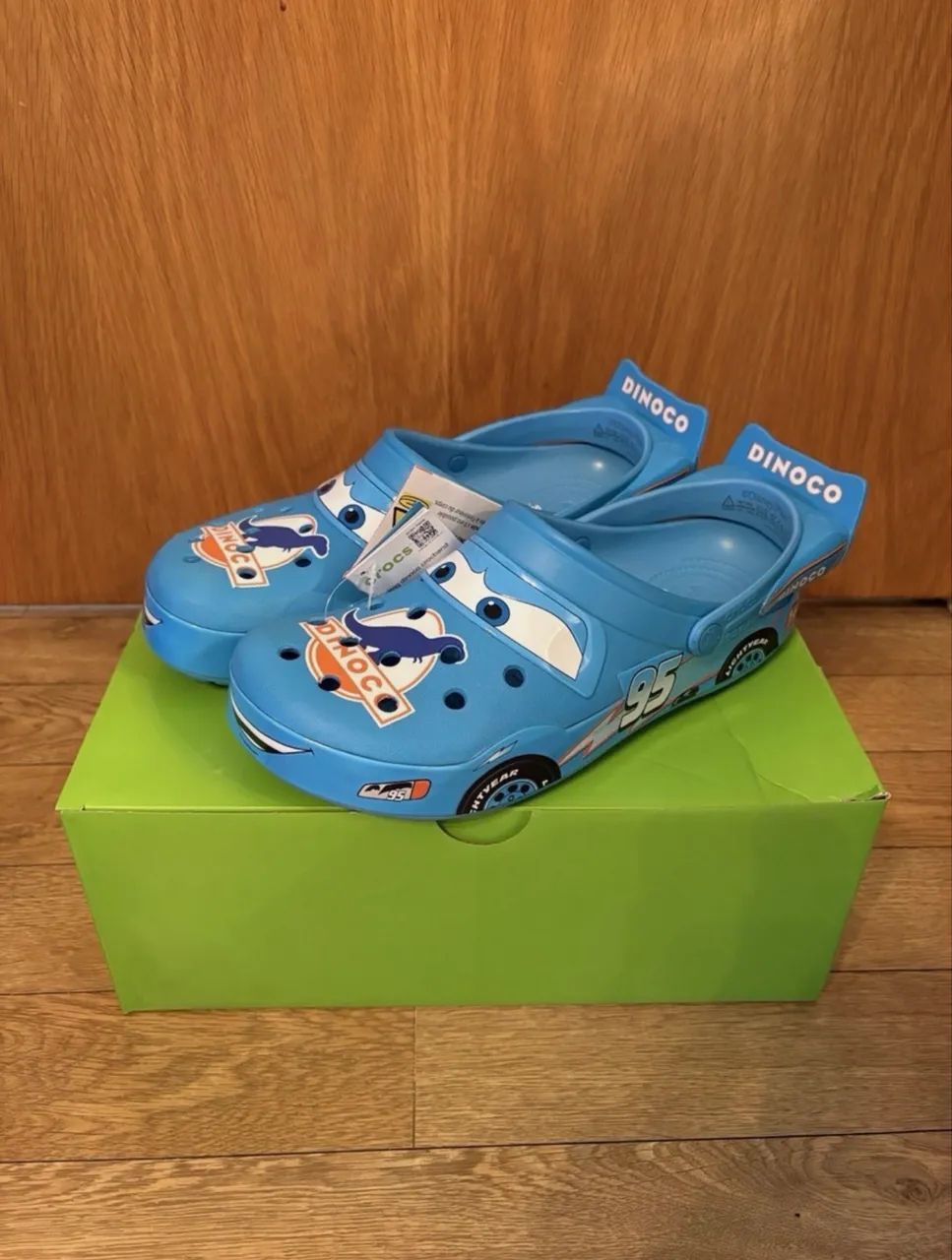 Crocs x carros McQueen Dinoco 