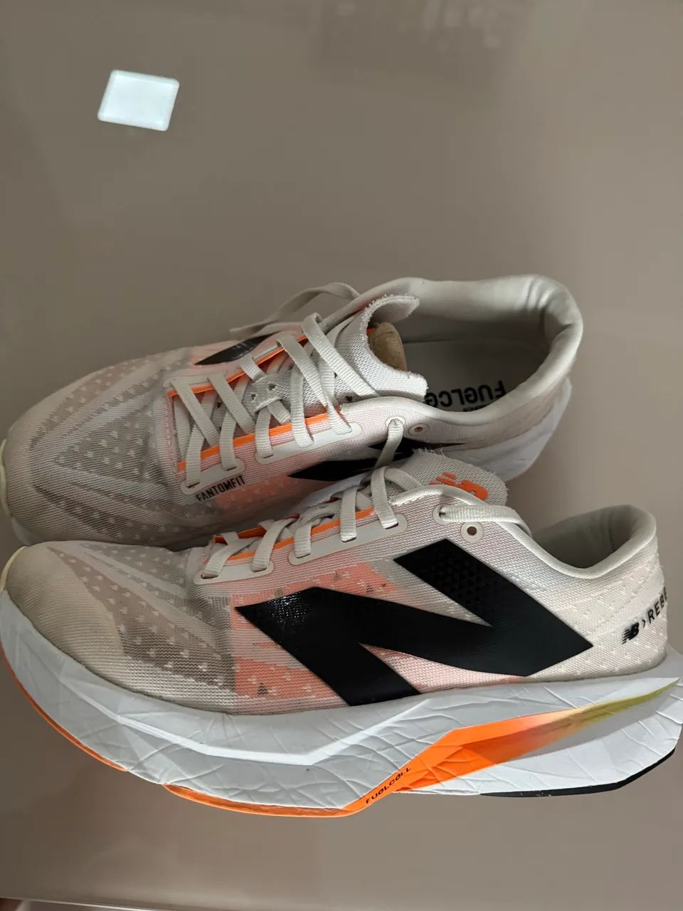 Tênis New Balance Fuelcell Rebel 41 - Foto 2