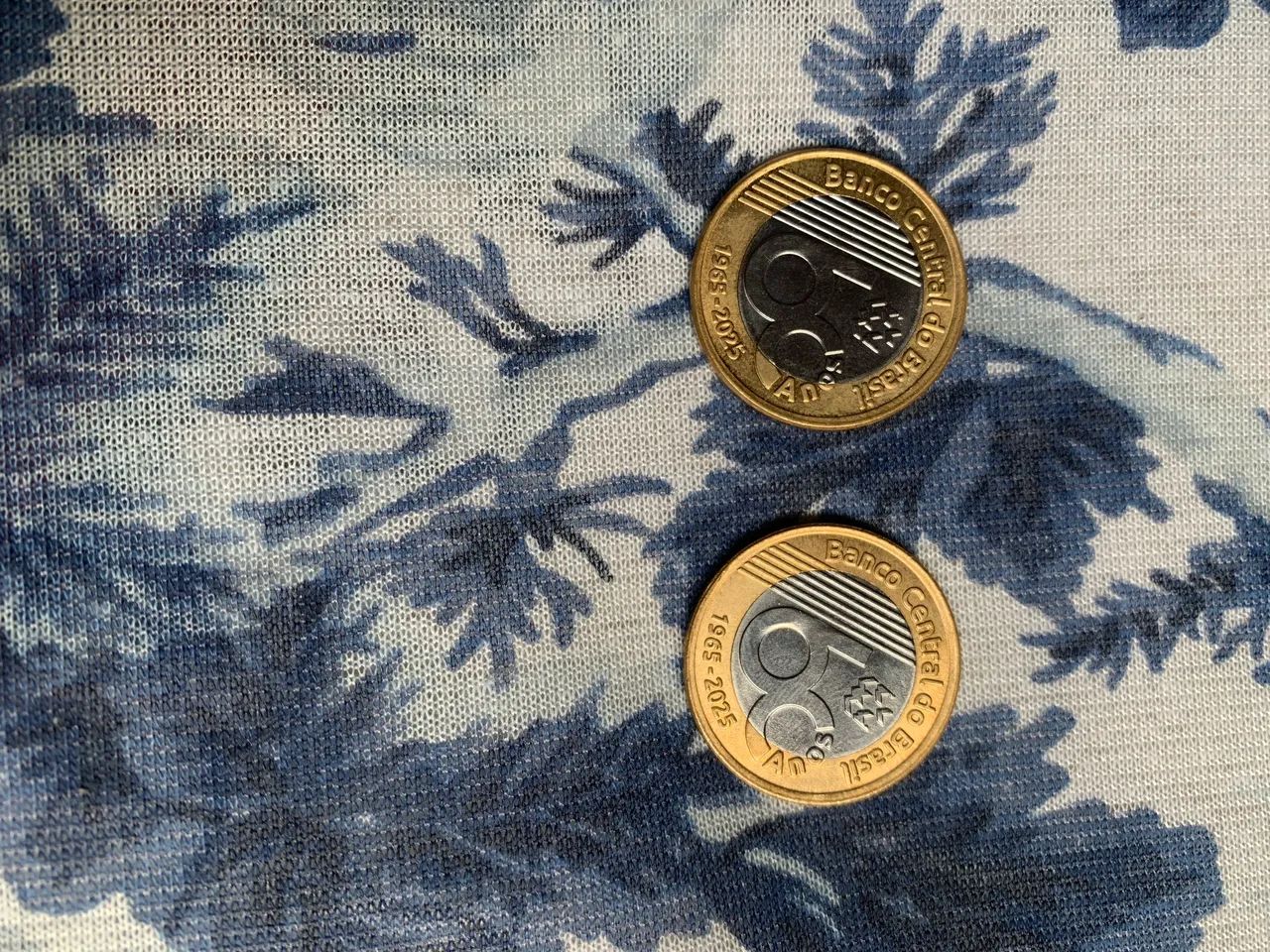 Moeda símbolo 60 anos 