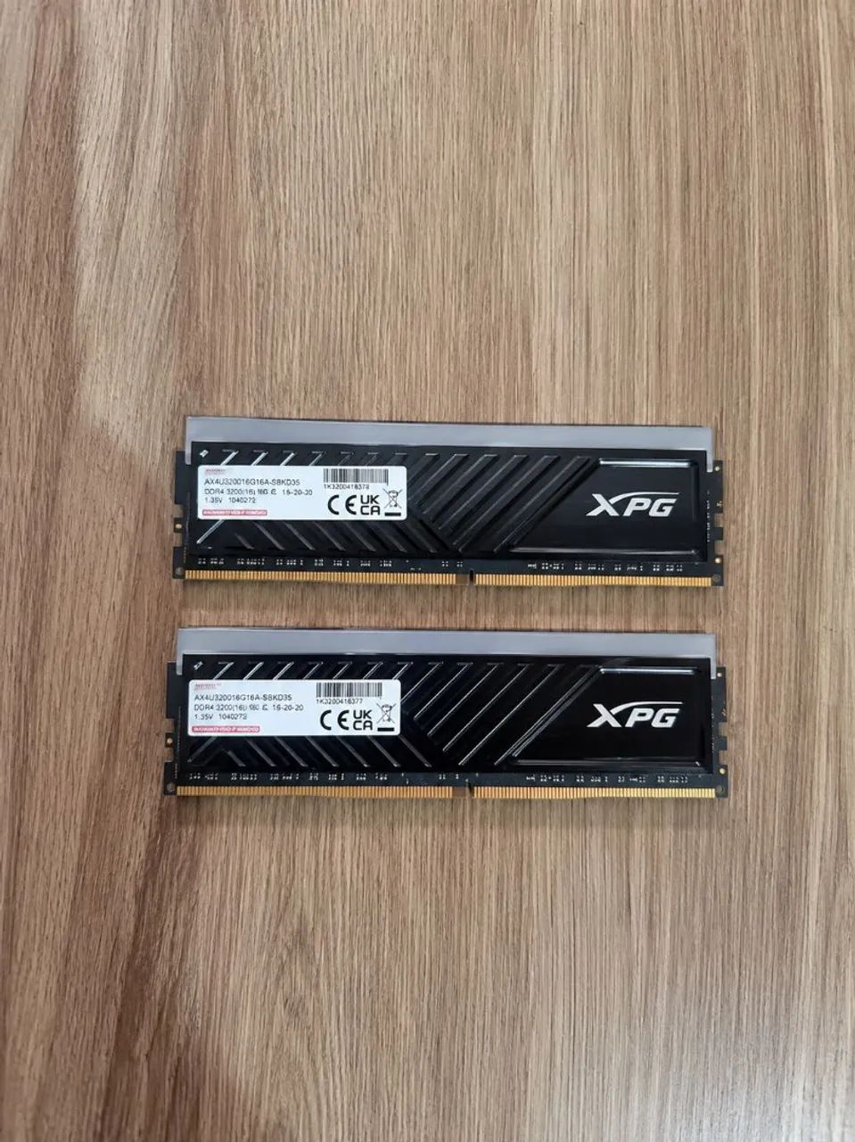 羅夢② MEMORIA RAM 32GB 2X16GB 3200MHZ RGB - Memória RAM - Ponta Russa