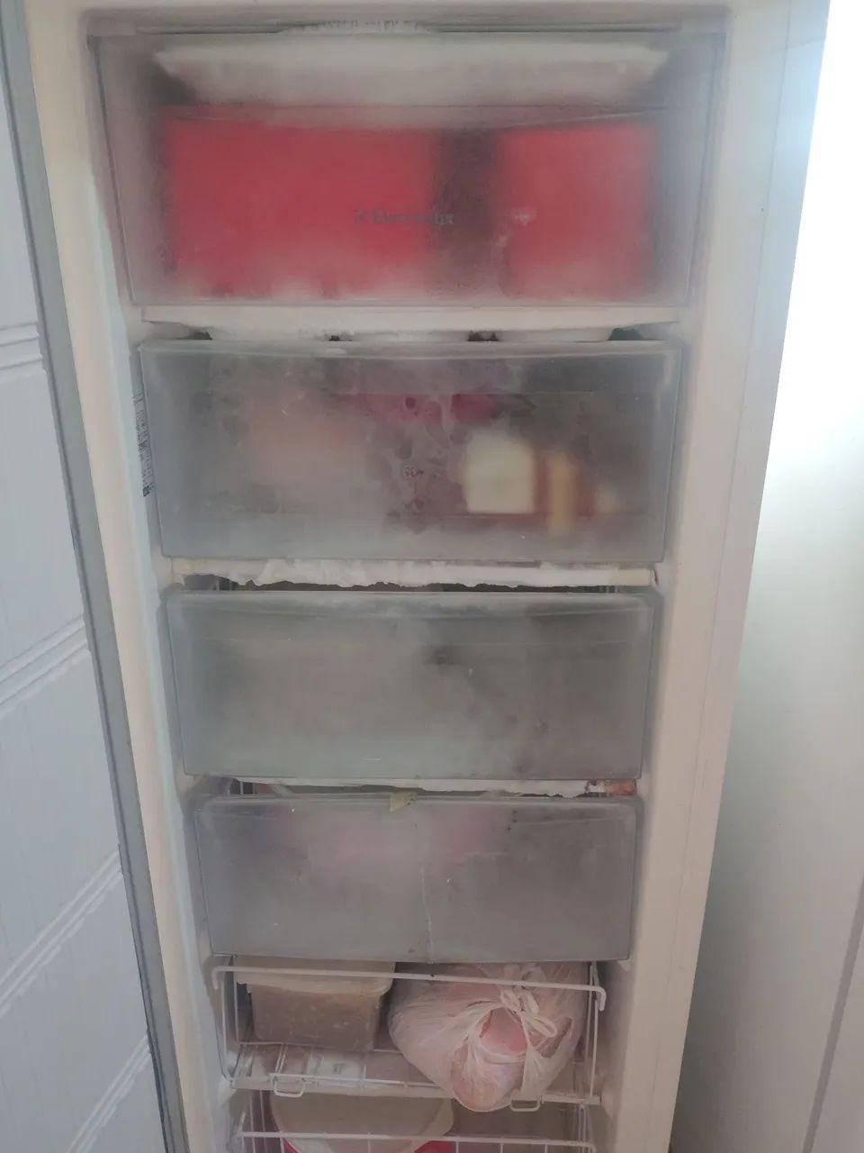 Freezer vertical gelando muito  - Foto 2