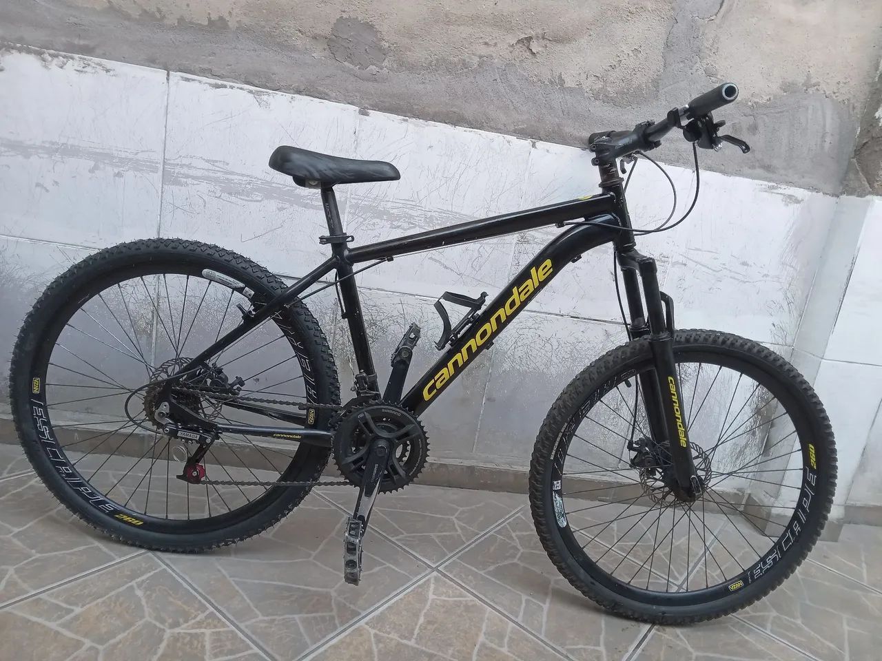 Vendo bicicleta cannondale 
