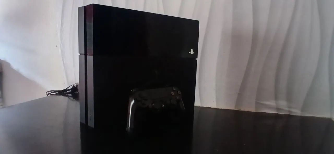 PS4 fat com defeito(BLOD)